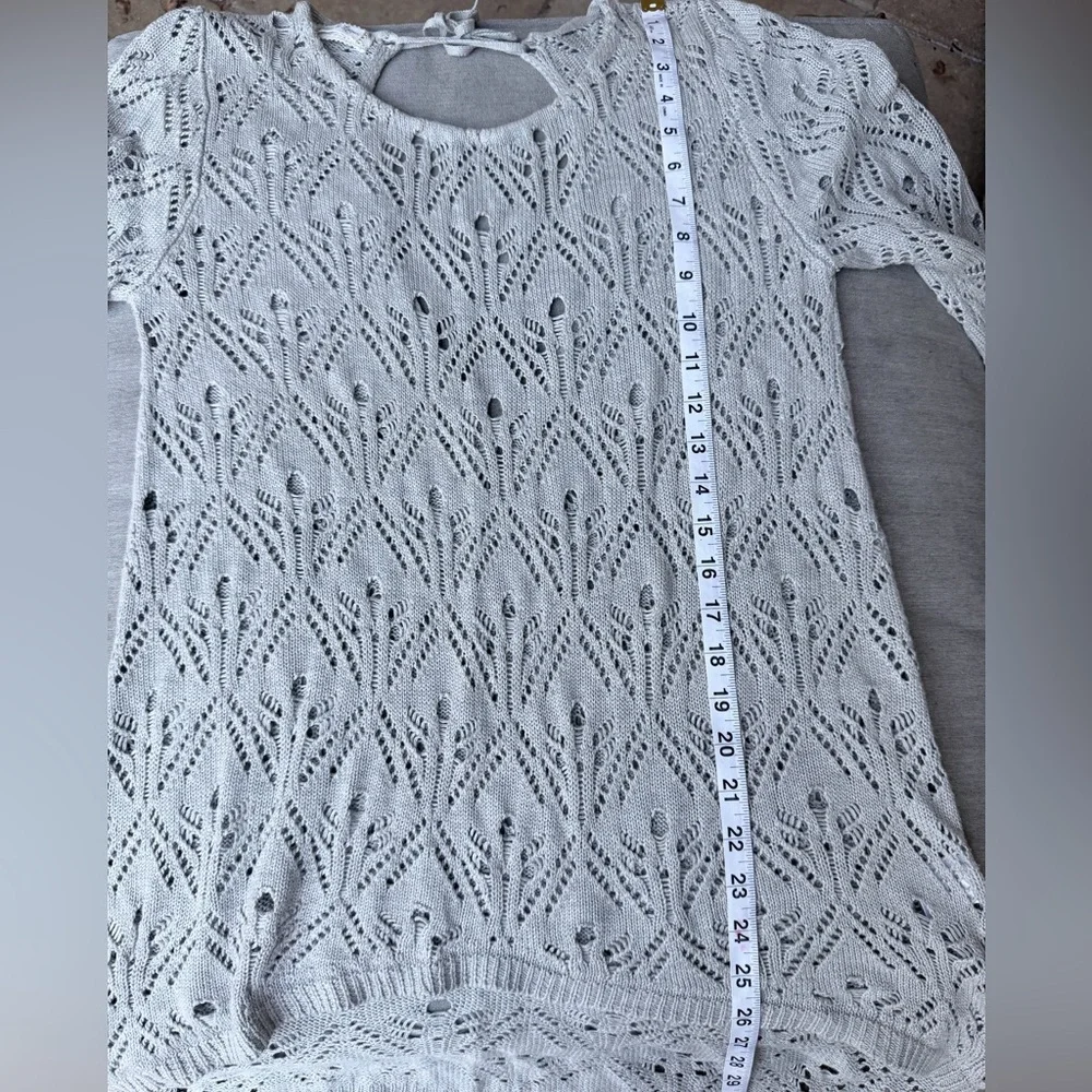 Grace & Lace Light Gray Pointelle Knit Hi-Low Sweater (18”p2p) - Picture 7 of 9